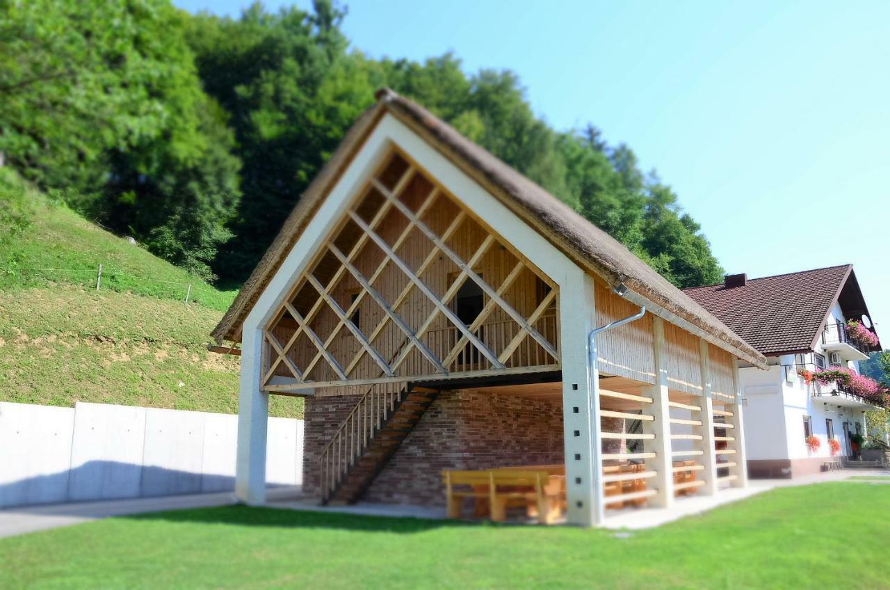 Farm Stay Zurej Šentjur エクステリア 写真