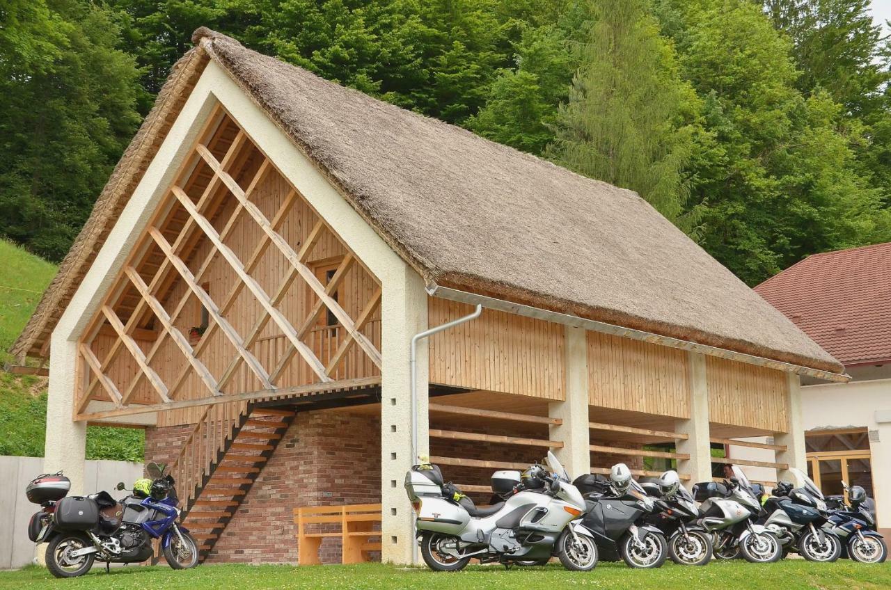 Farm Stay Zurej Šentjur エクステリア 写真